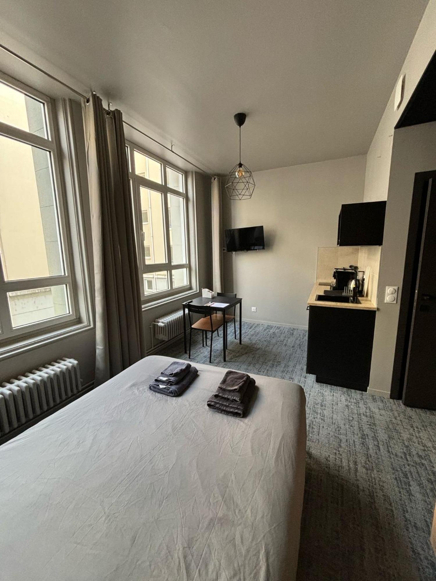Le 12 Wifi Cosy Parking Gratuit Apartment Saint-Etienne  Exterior photo